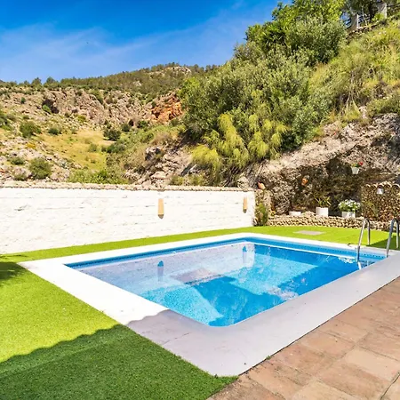 Beautiful In With Kitchenette Holiday home Algodonales