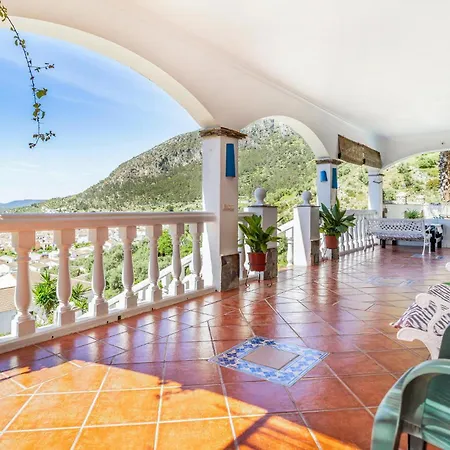 Beautiful In With Kitchenette Holiday home Algodonales